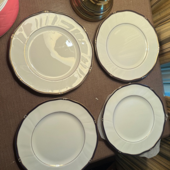 Wedgwood Royal Lapis Bone China – UNUSED – Discontinued - Picture 16 of 16